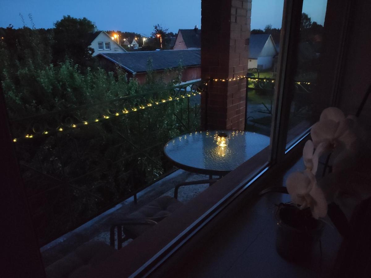 Spacious & Cozy Apartment With Forest View Zapyskis Eksteriør bilde