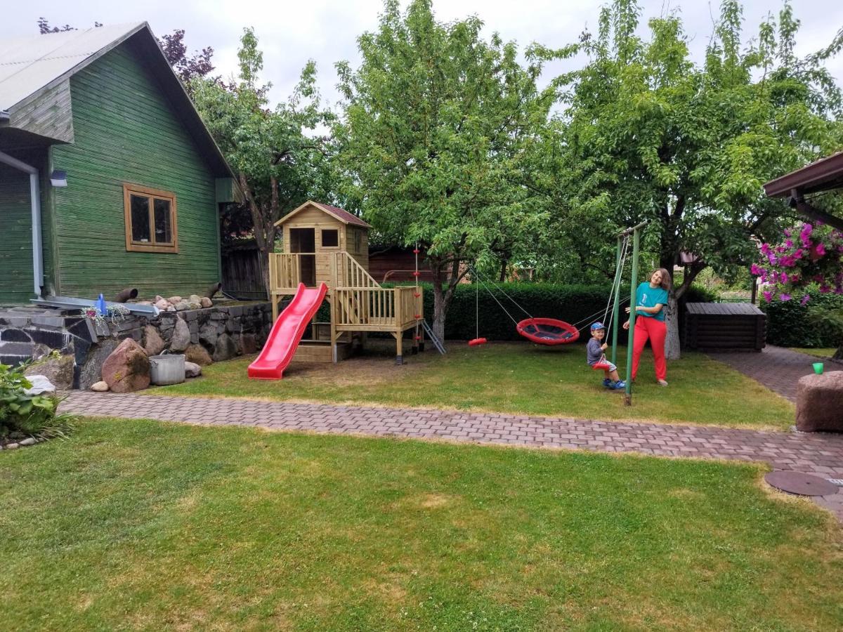 Spacious & Cozy Apartment With Forest View Zapyskis Eksteriør bilde